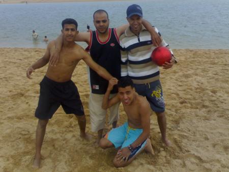 moi et mes amis en walidia said et barek et biza